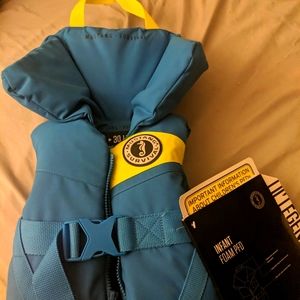 MUSTANG Lil Legends 100 Infant Foam - <30lbs